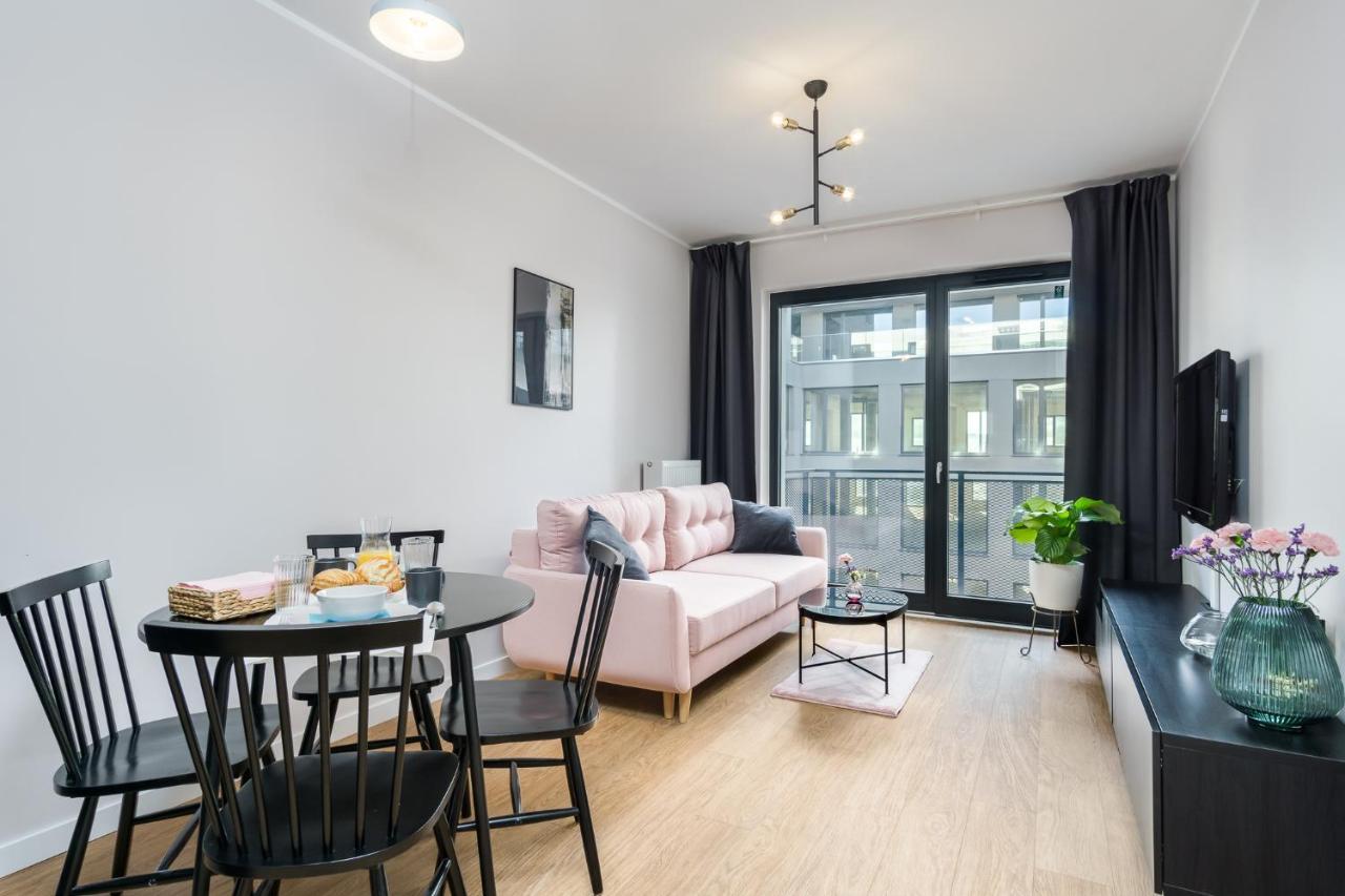 Apartament Male Garbary Познань Экстерьер фото